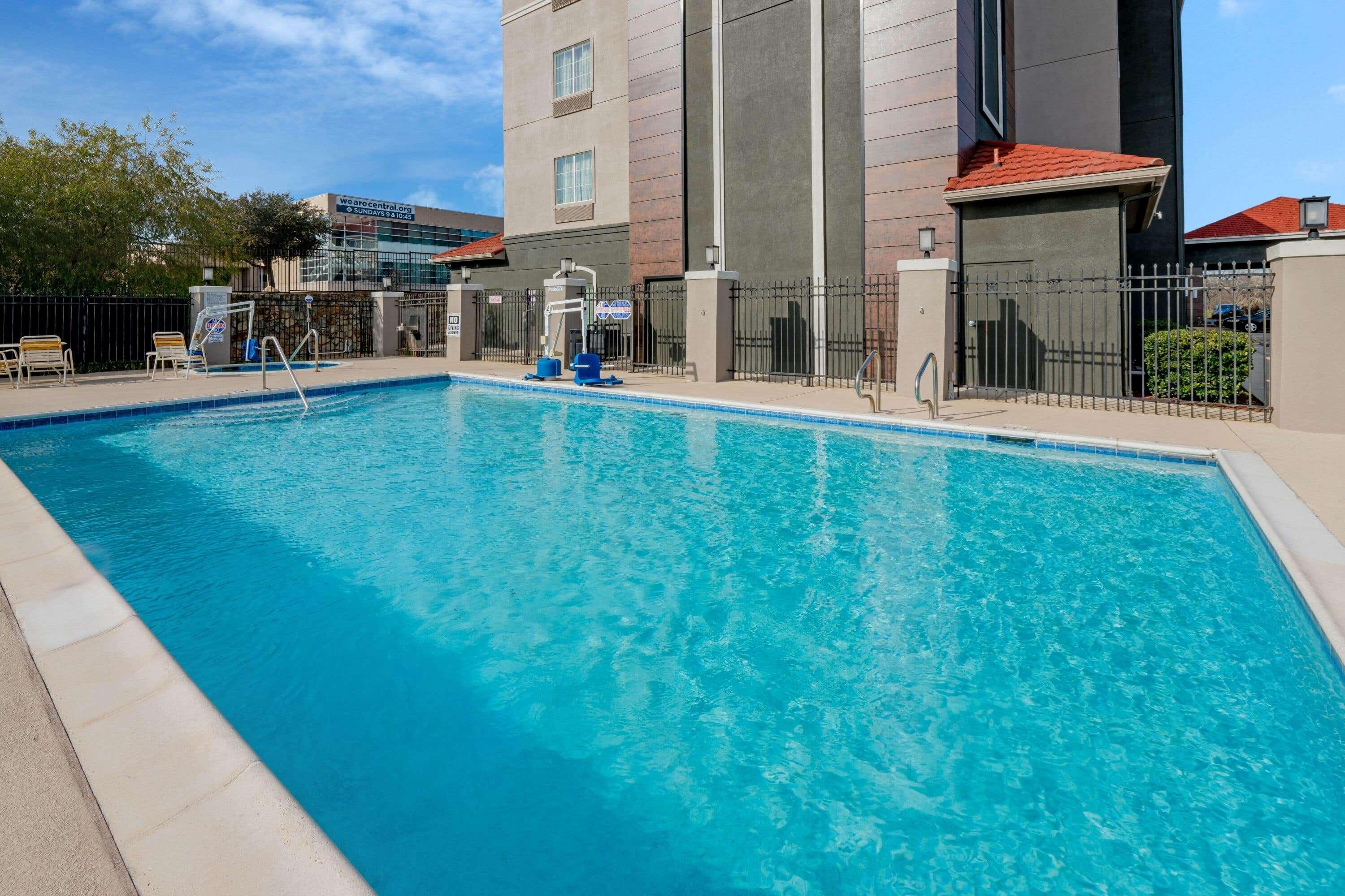 La Quinta By Wyndham Fort Worth Eastchase Arlington Exterior photo
